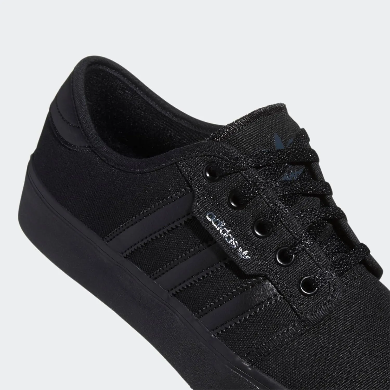 Adidas Men's C76129 Seeley Sneaker
