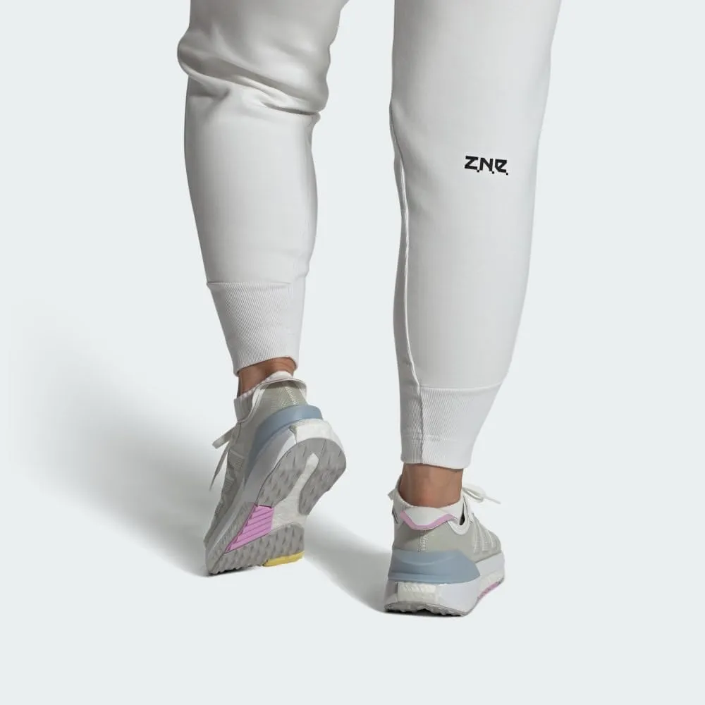adidas Women's Avryn Sneaker
