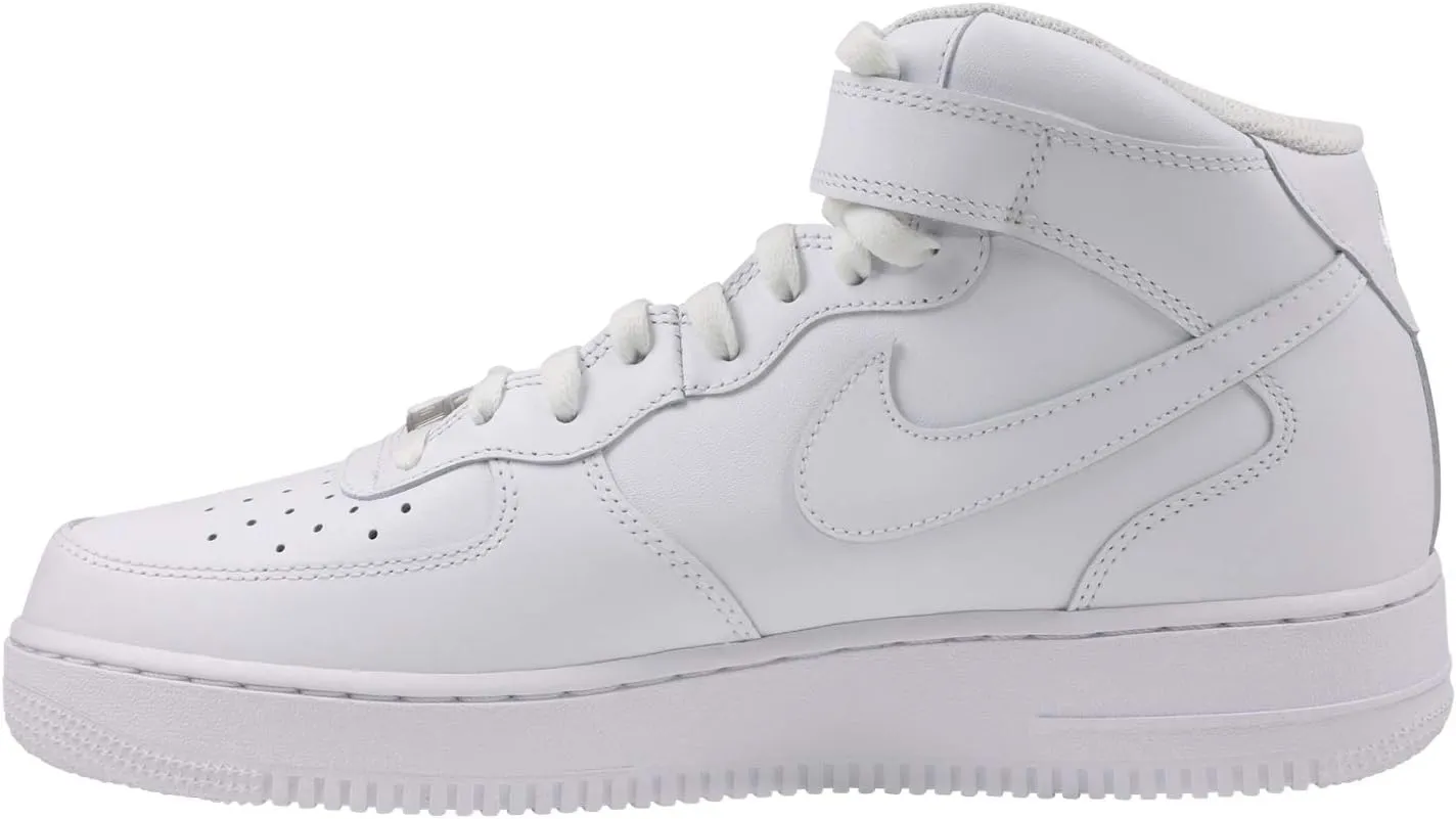 NIKE Men's Sneaker Basketball Shoe