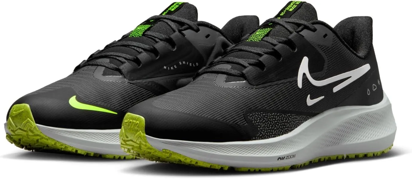 Nike Men's Sneaker