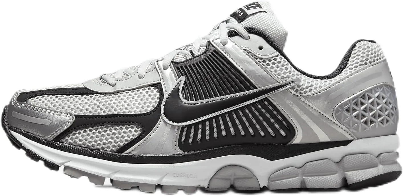 Nike Men's Zoom Vomero 5 Sneaker