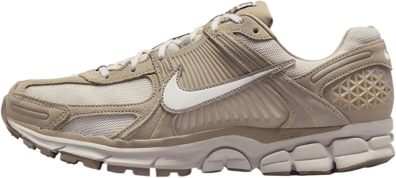 Nike Men's Zoom Vomero 5 Sneaker