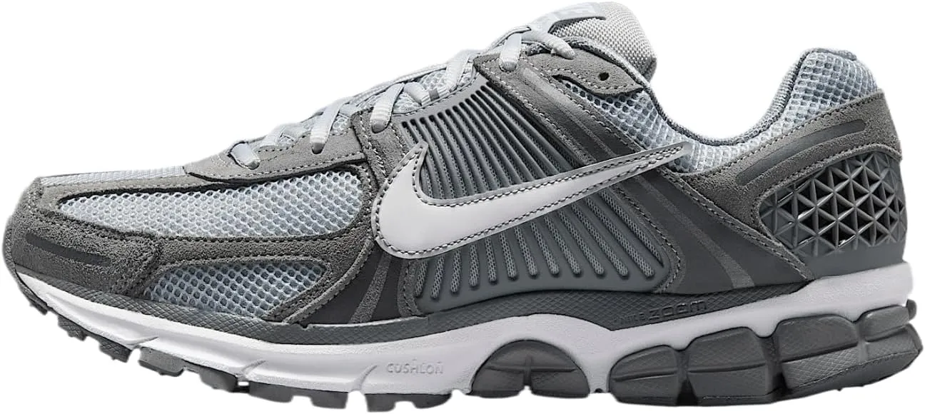 Nike Men's Zoom Vomero 5 Sneaker