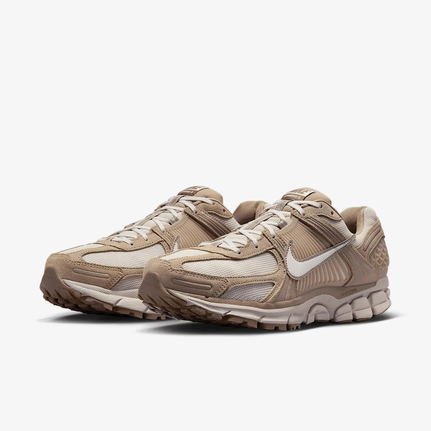 Nike Men's Zoom Vomero 5 Sneaker