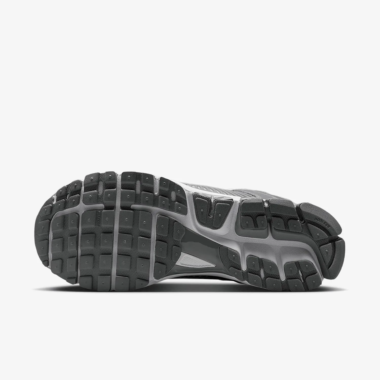 Nike Men's Zoom Vomero 5 Sneaker