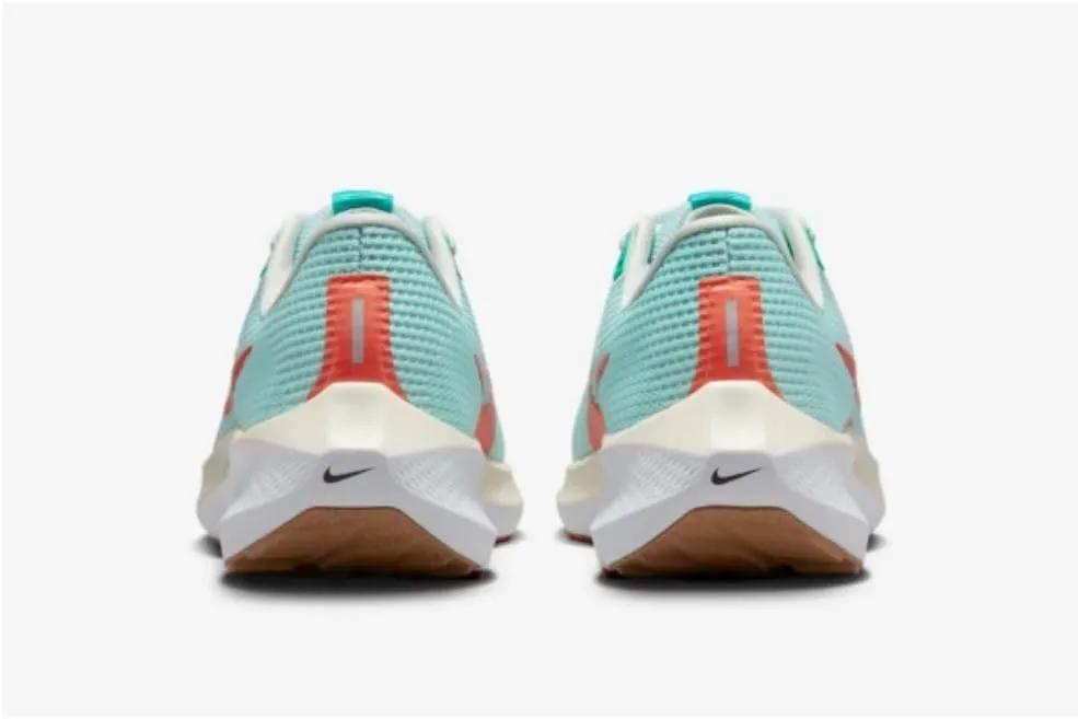 Nike Women's Sneaker