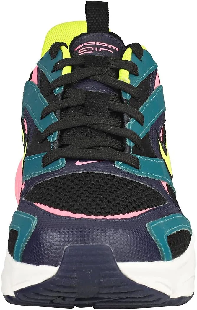 NIKE Women's Sneaker