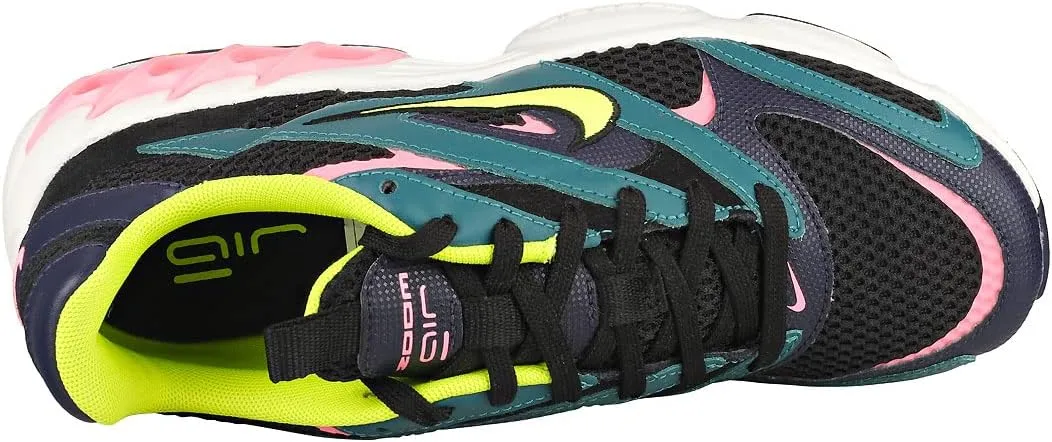 NIKE Women's Sneaker