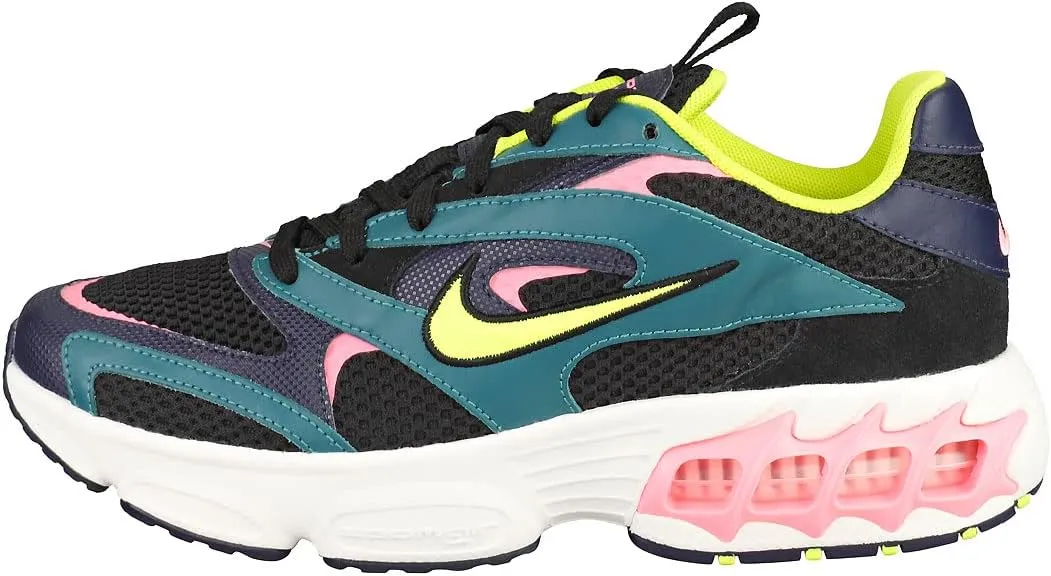 NIKE Women's Sneaker