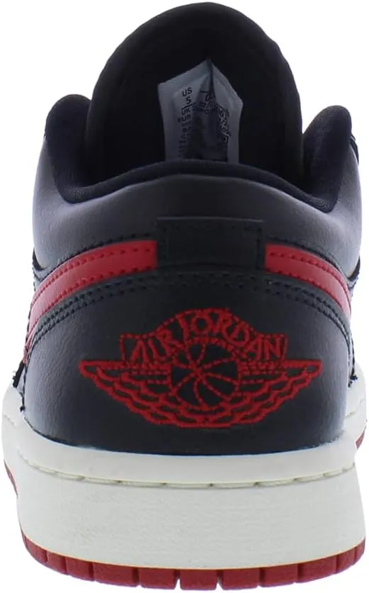 Nike Women's WMNS Air Jordan 1 Low Sneaker