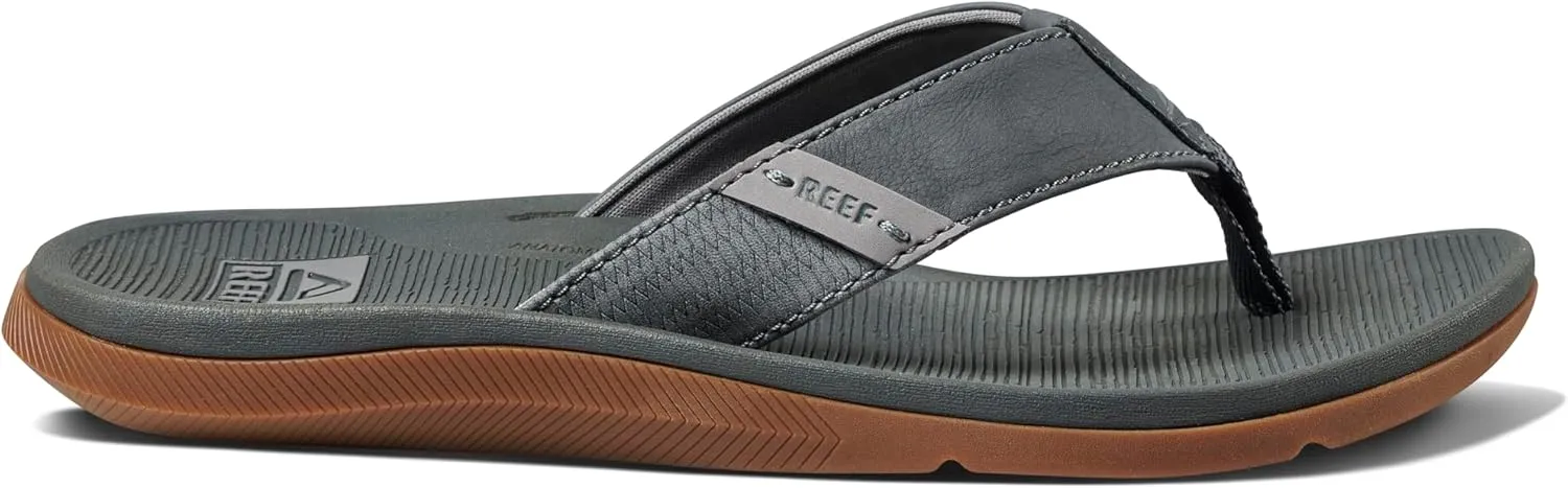 REEF Santa Ana Men's Flip Flop, Arch Support, Water Friendly, Non Marking Outsole