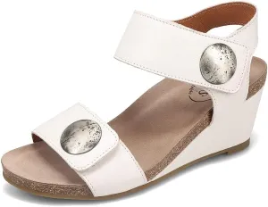Taos Footwear Women's Carousel 3 Wedge Sandal